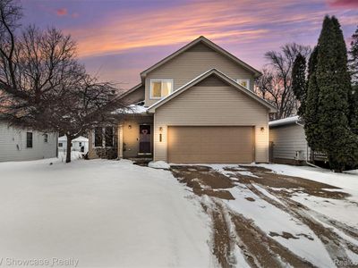 917 Iroquois Ave, Waterford, MI, 48327