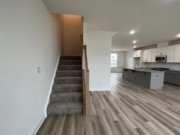 9221 Walnut Hill Rd, Concord, NC 28027