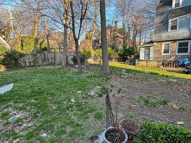 2025 Upland Way — Photo 20