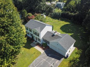 4 Pond Ln, East Granby, CT 06026