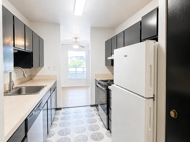 Eastside Apartments LLC — Photo 31