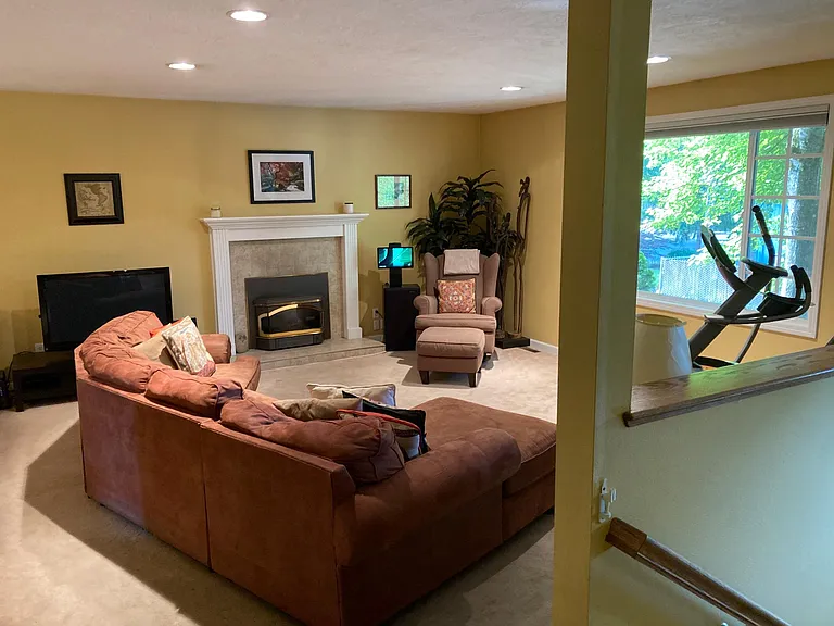 7445 SW Ashdale Ct — Photo 3