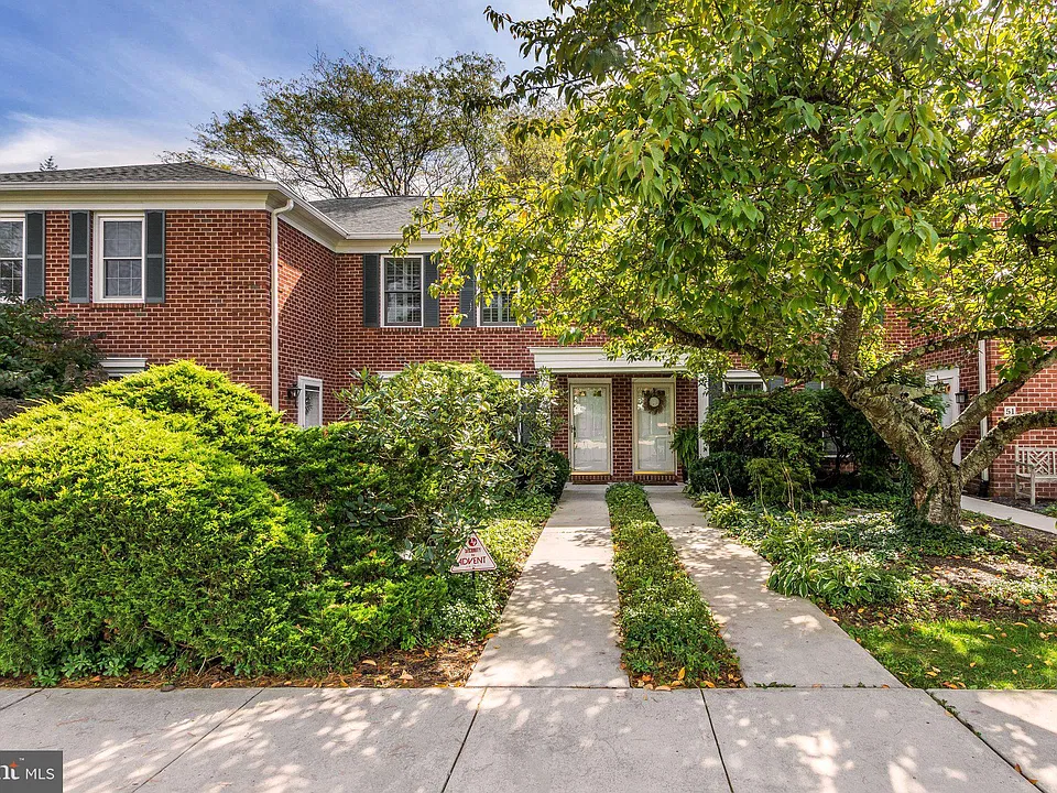 53 Parchment Dr