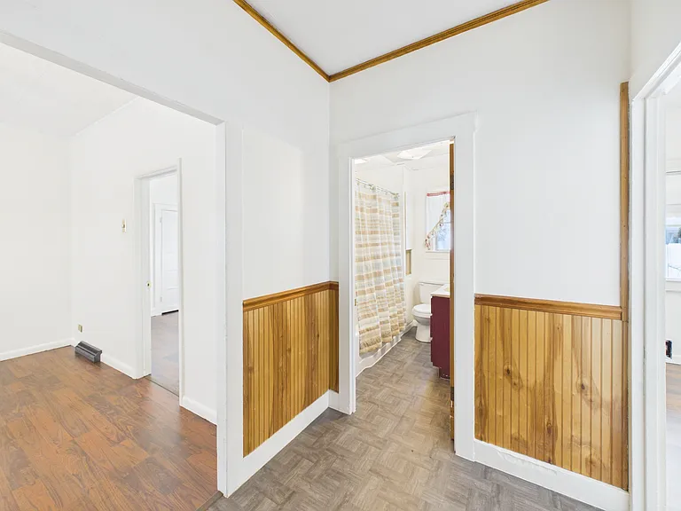 305 S Chelsea St — Photo 11
