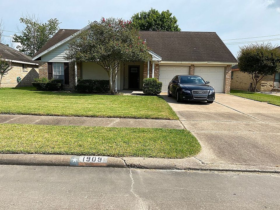 1st image of 1909 Whitebriar Dr