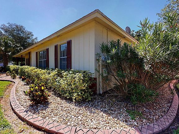 2nd image of 2923 Forestwood Dr