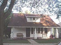 1st image of 457 Leonard St