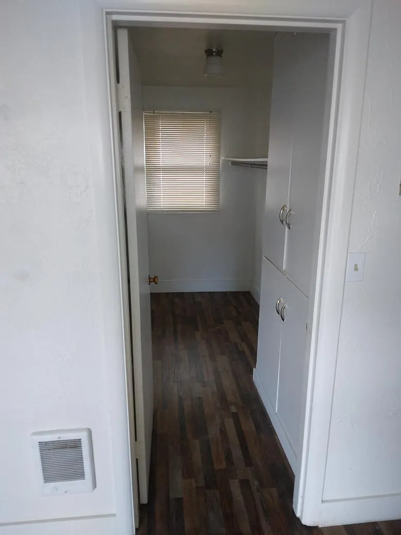 Studio, 450 sqft, $1,000 — Photo 3
