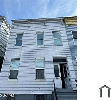 500 Washington Ave #1 — Photo 2
