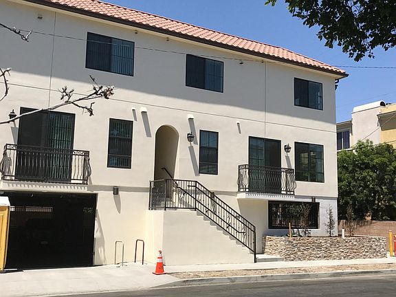 4th image of 5302 Cleon Ave