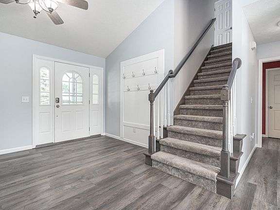 2nd image of 49367 Meadow Oak Trl