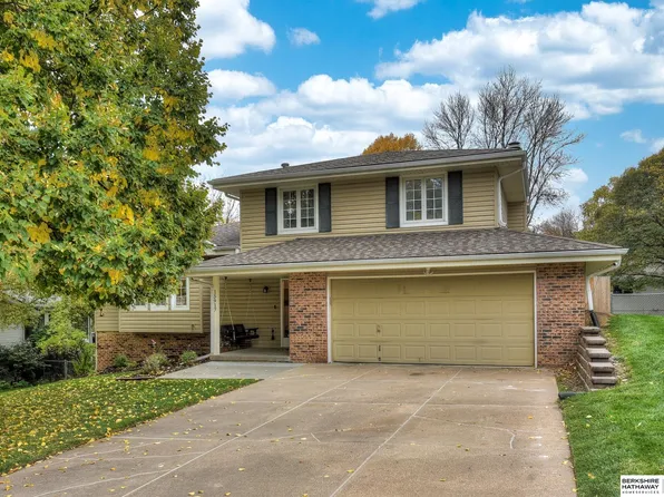 15917 Spring St, Omaha, NE 68130