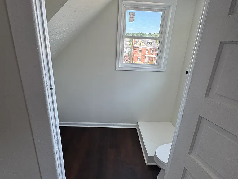 312 1/2 Walnut Ave — Photo 6