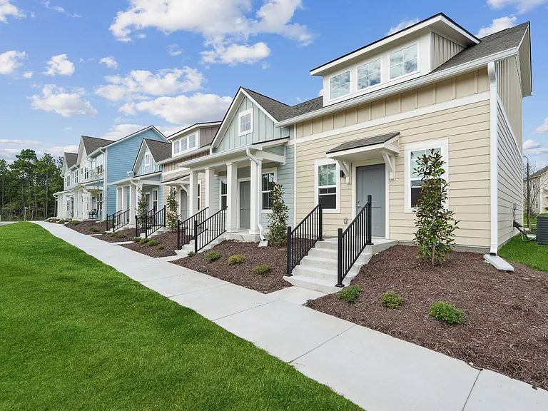 Hamlet Barclay West - Homes & Townhomes for Rent — Photo 31