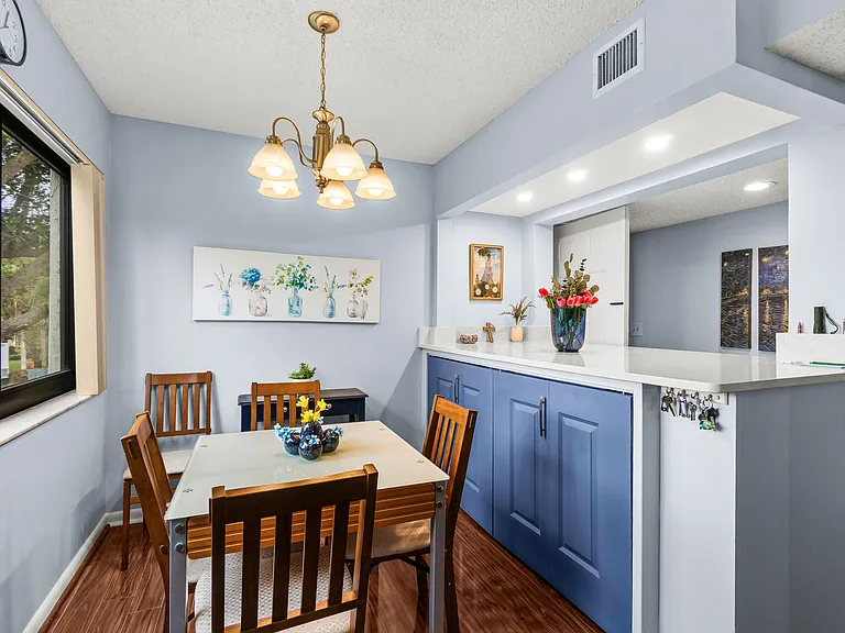 5687 Fairway Park Dr — Photo 18