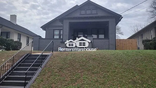 517 Wabash Ave NE