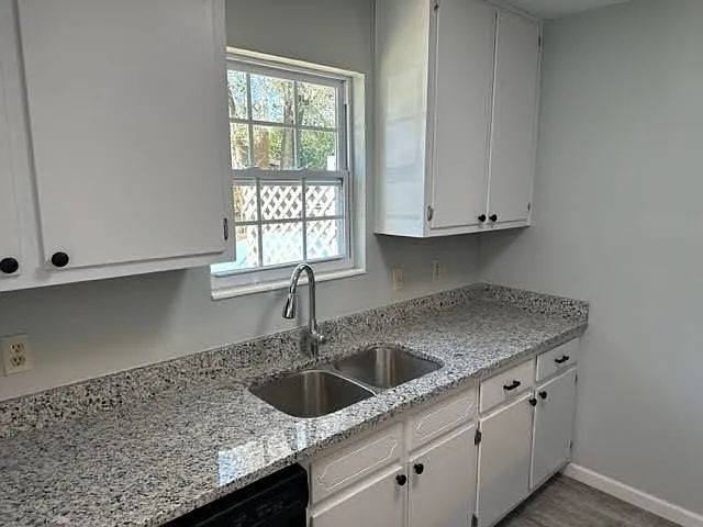3421 N Carnation Ct — Photo 8