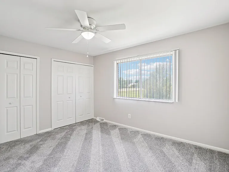 Rivercrest Apartments — Photo 39