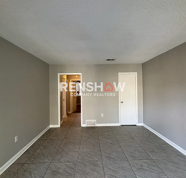 2998 Elbert Cv — Photo 3