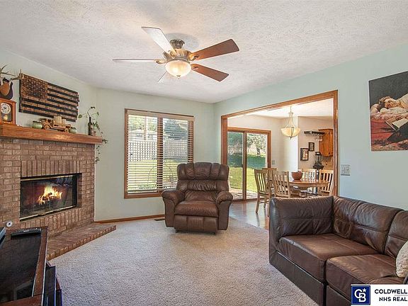 4th image of 6907 S 153rd Cir