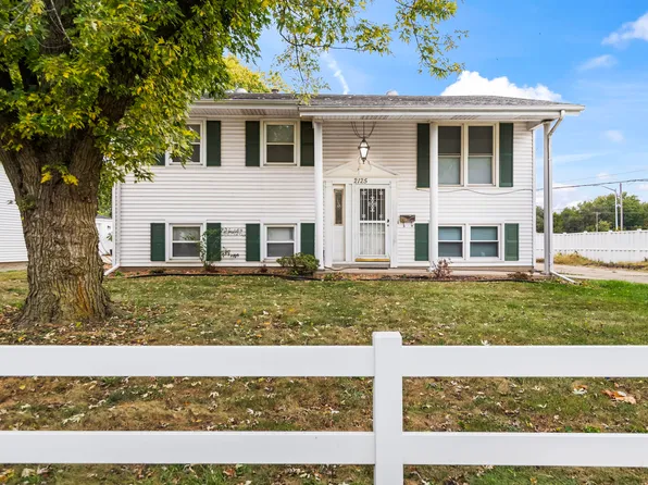 2125 Henley Rd, Springfield, IL 62702