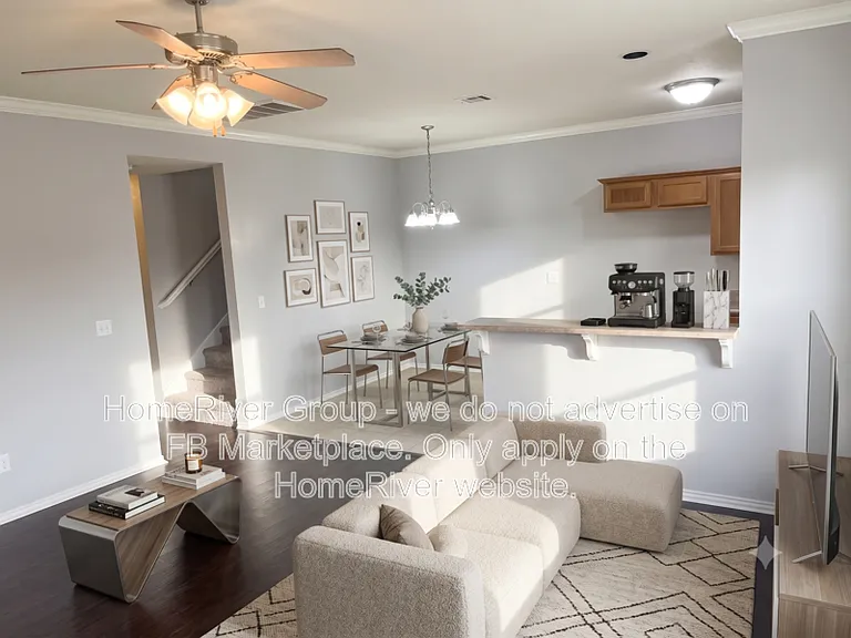 11139 SW 5th St — Photo 2