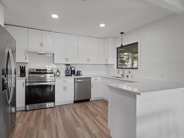 25413 Pedernales Point Dr — Photo 18