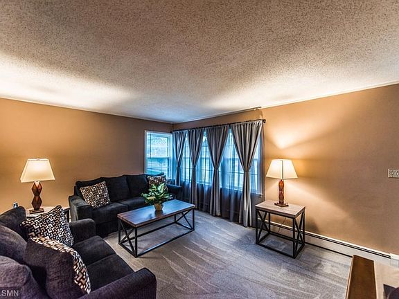 Great lighting in this living room