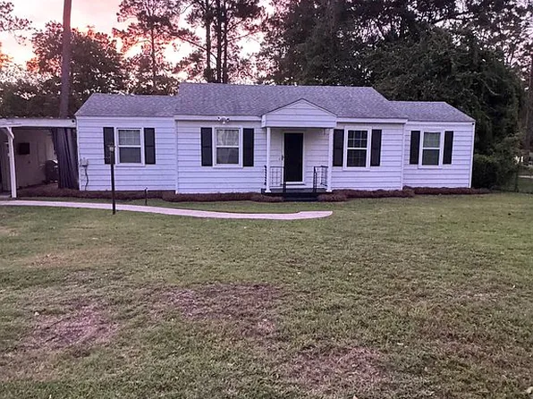 103 Tucwal St, Thomasville, GA 31792