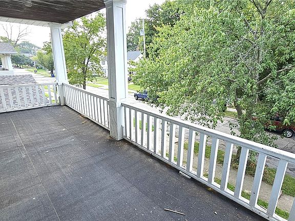 4th image of 1812 Treadway Ave