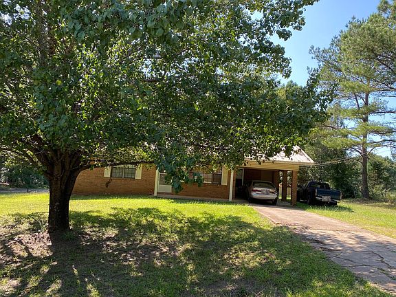 3rd image of 4261 County Road 301