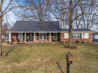 9807 Chatsworth Dr, Saint Louis, MO