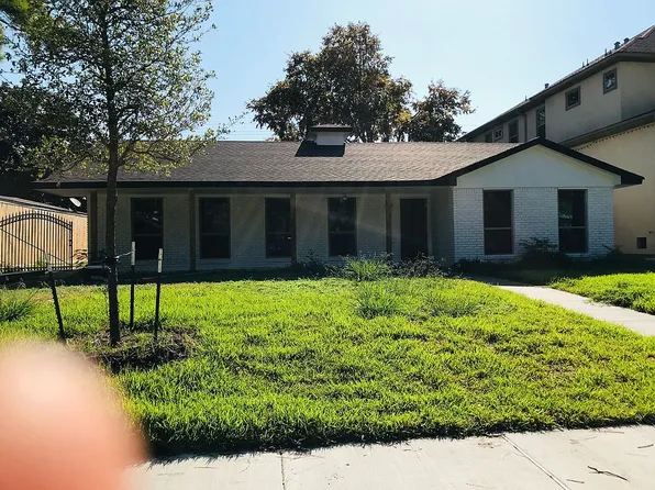 9121 Fordshire Dr, Houston, TX 77025