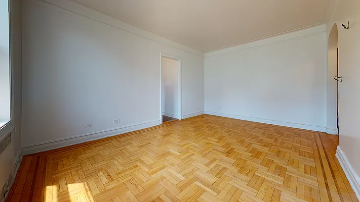 Rented by Bond New York | media 7