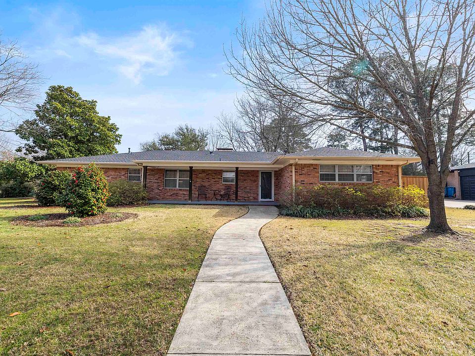 1st image of 308 Wildwood Ln