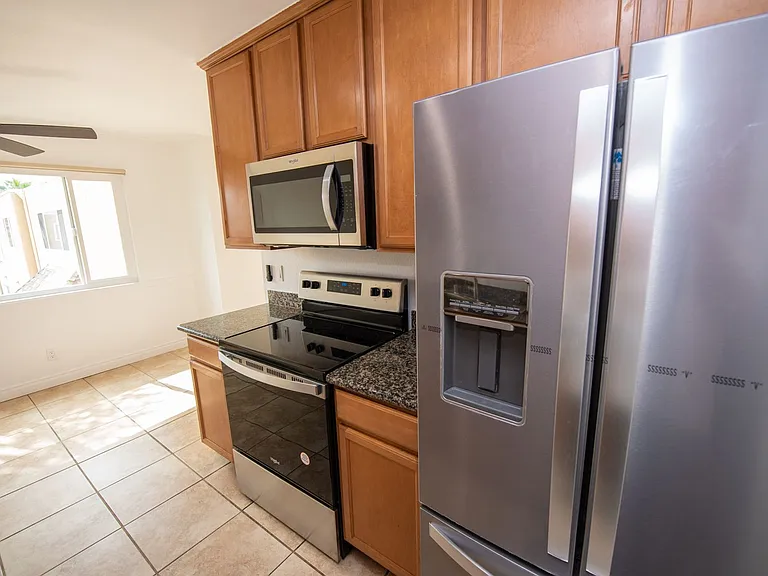 455 Ballantyne St #8 — Photo 33