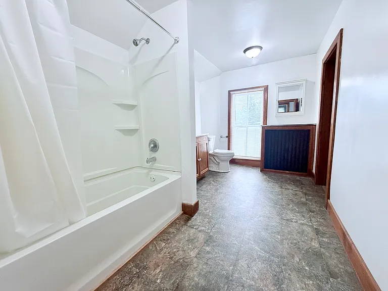 601 Clark St — Photo 18