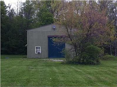 2nd image of 1418 W Stones Crossing Rd