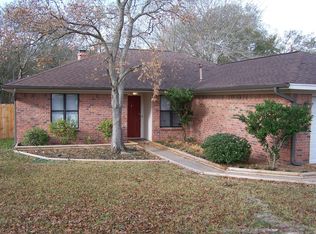 3823 Ravenwood Dr, Bryan, TX 77802