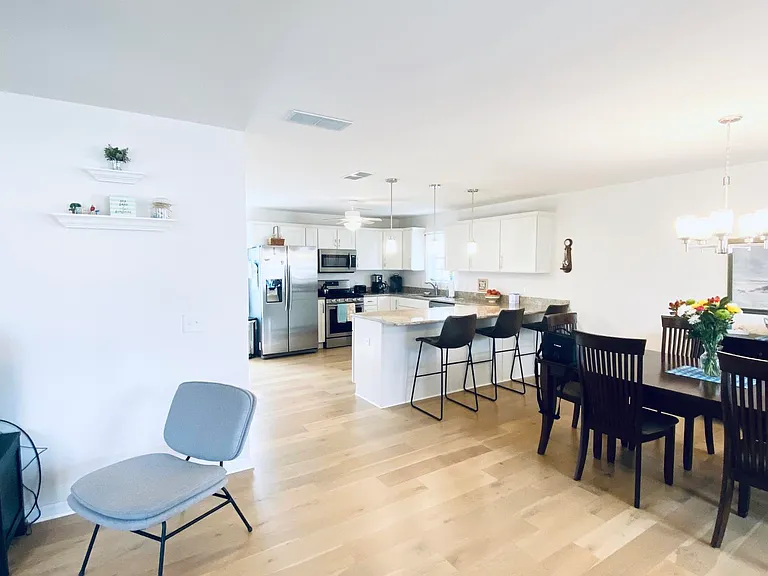 1402 C St — Photo 4