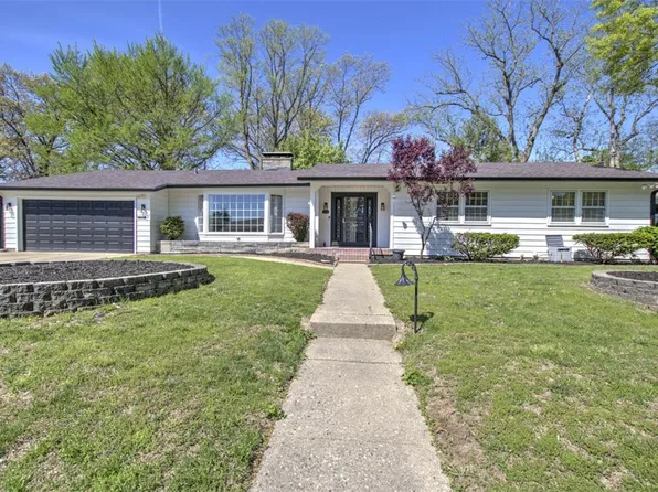 5 Eastmoreland Pl, Decatur, IL 62521