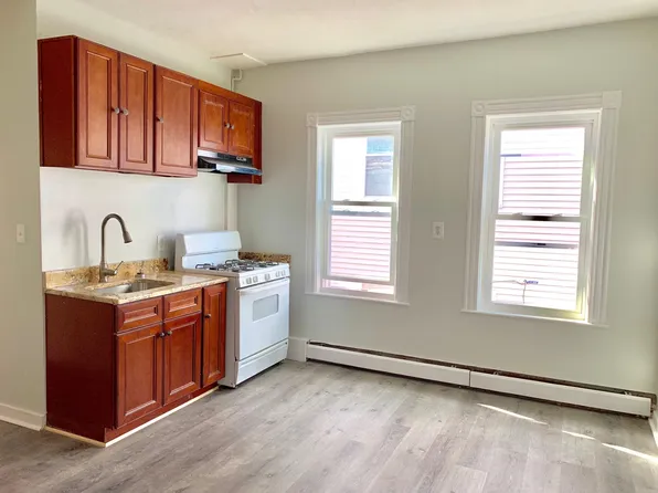 48 Sumner St #2L, Revere, MA 02151