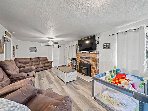 2nd image of 3631 Pioneer Ln