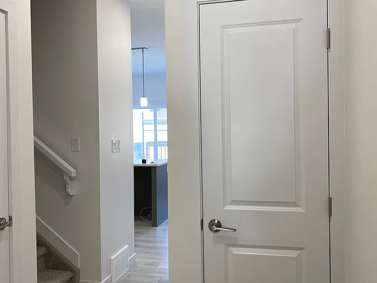 740 Daniels Way SW — Photo 3