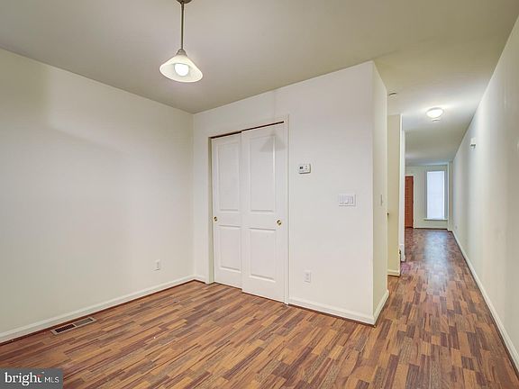 5th image of 2410 E Fayette St