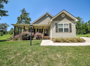 135 Stonebridge Ln NE, Cleveland, TN 37323
