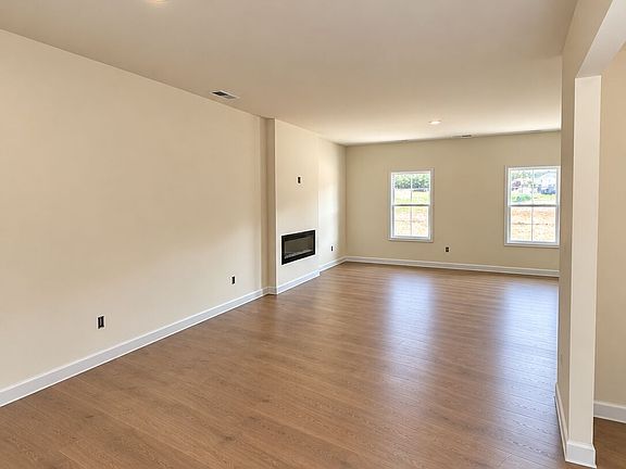 3rd image of 3372 Dacite Ct Lot 24