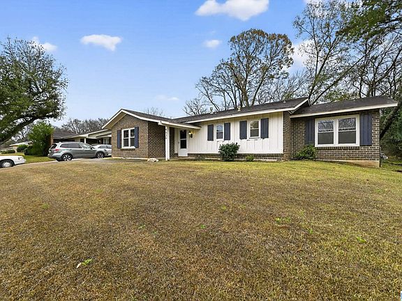 3rd image of 4536 Wake Forest Dr