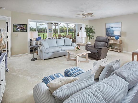 3rd image of 26880 Wedgewood DR #204