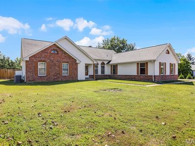 15300 Grantley Dr, Chesterfield, MO, 63017